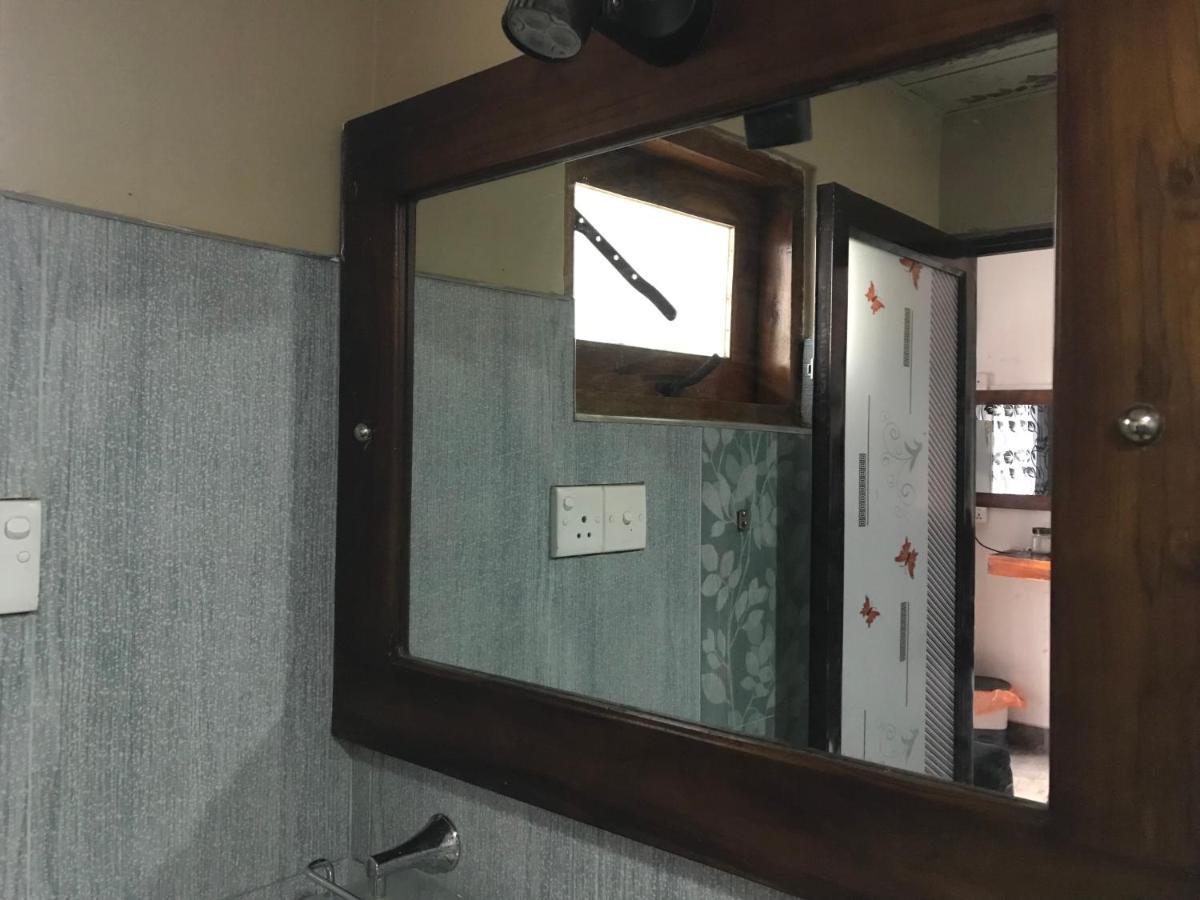 Отель Ella Hide View Экстерьер фото